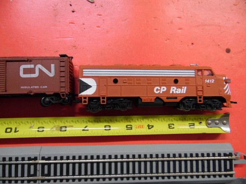 1412 rail pulling 6 - ho,